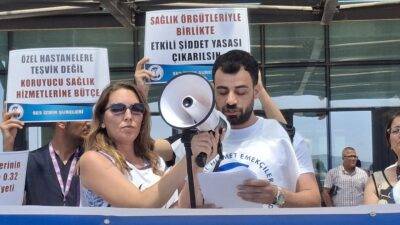 Çiğli Eğitim ve Araştırma Hastanesi'nde görevli personeller zor günler yaşıyor.